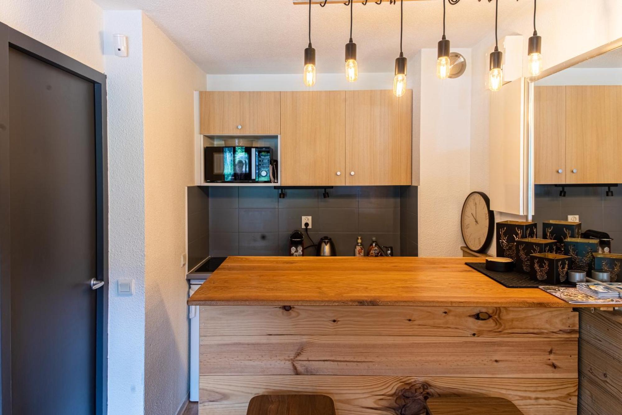 Au Pied Des Pistes, La Tania Apartment *